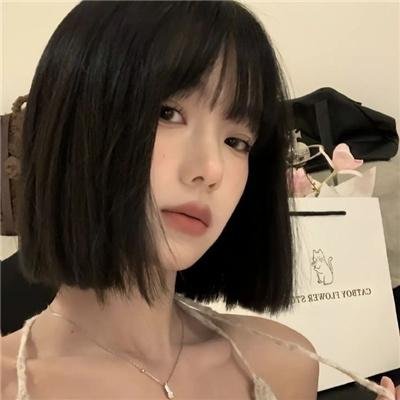 踮起脚尖靠近你